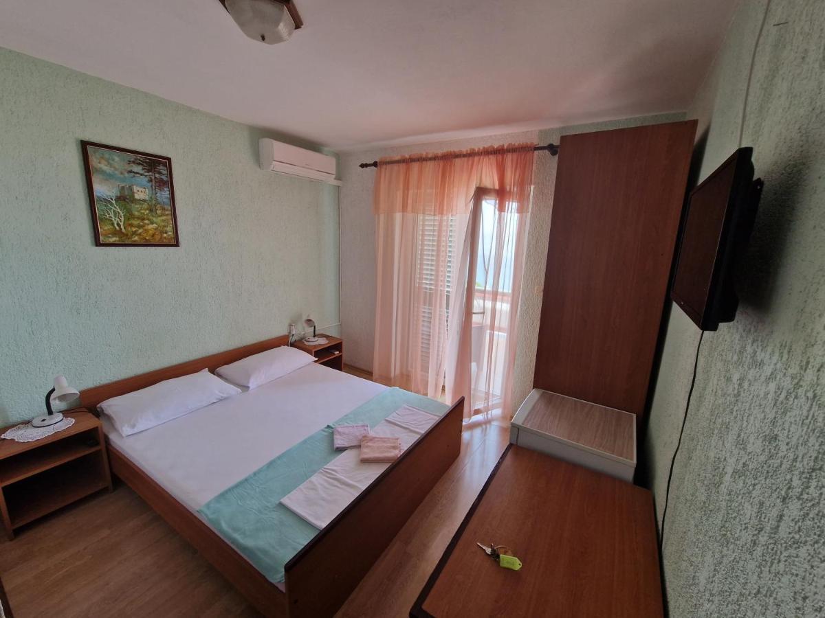 Rooms Anita Sibinj Sibinj Krmpotski Exterior foto